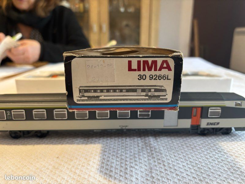 Wagon De Train Miniature Lima - Échelle HO - Modèle De Collection - Occasion - Marque Lima
