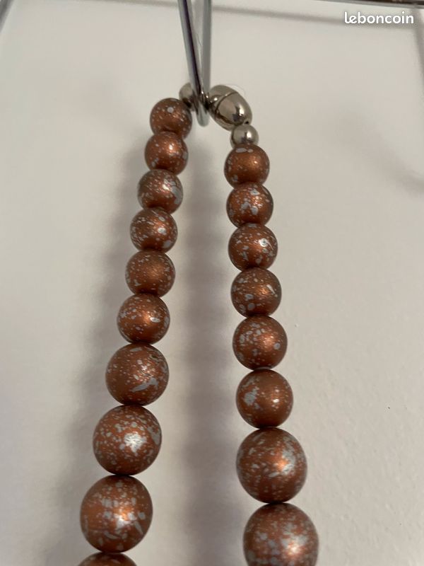 Collier De Perles En Porcelaine Rouge - Fermoir Doré - Bijou Vintage 3554 - Occasion