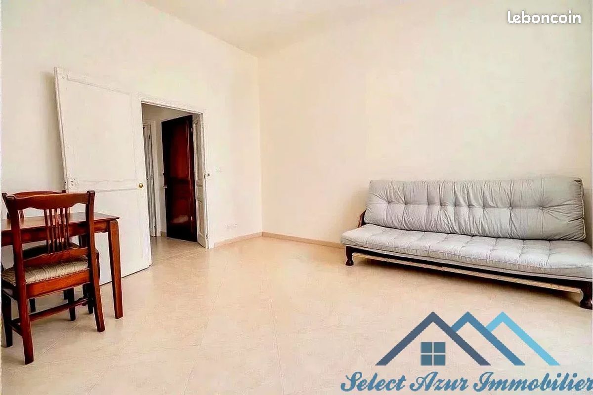 Appartement 1 pièce 33 m² · à Antibes · 33 m² · 135 000 €