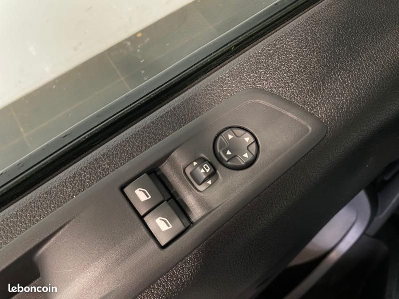 Opel Vivaro Fg XL 2.0 BlueHDi 145ch S&S EAT8 (image 16)