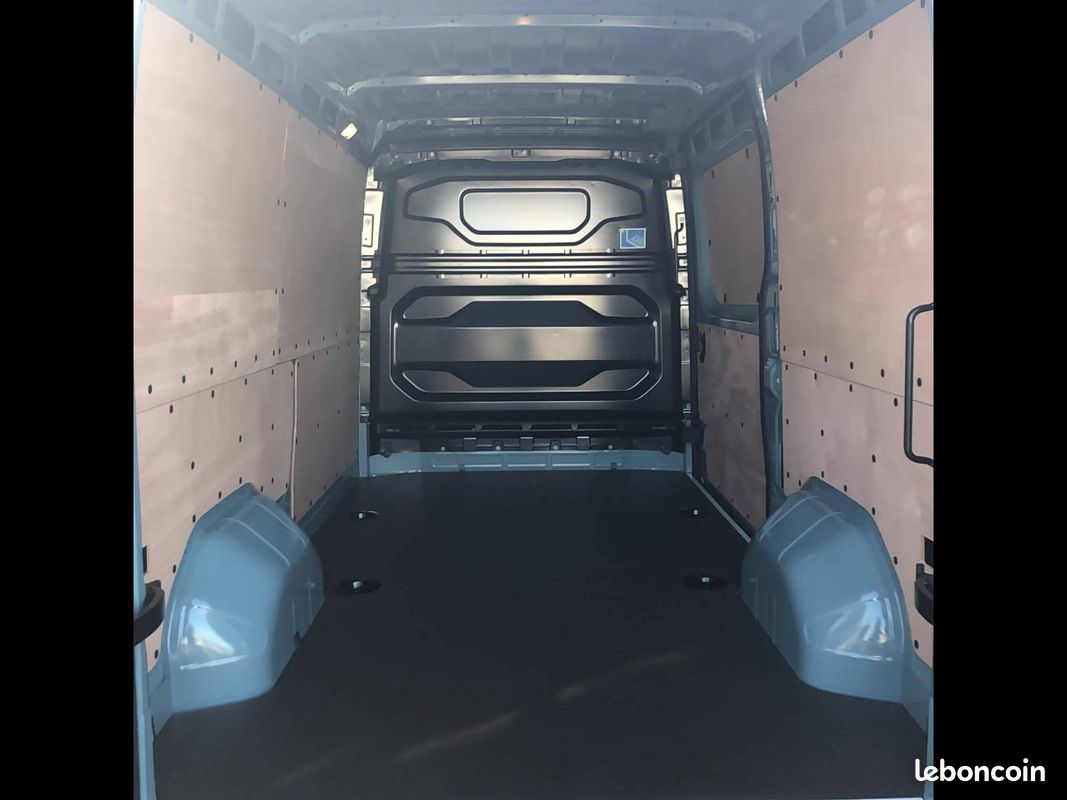 Renault master electrique fgn l2h2 3t5 grande autonomie advance (image 17)