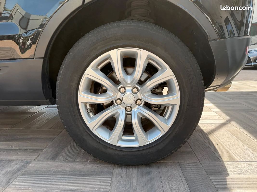 Range Rover Evoque 2.0 TD4 150ch - 2019 - 57 500 km - Caméra de recul - Faible kilométrage (image 29)