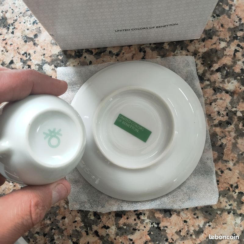 Lot de 4 tasses café et assiettes United colors of Benetton (image 3)