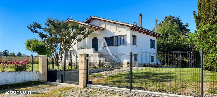 Maison 8 pièces 198 m²