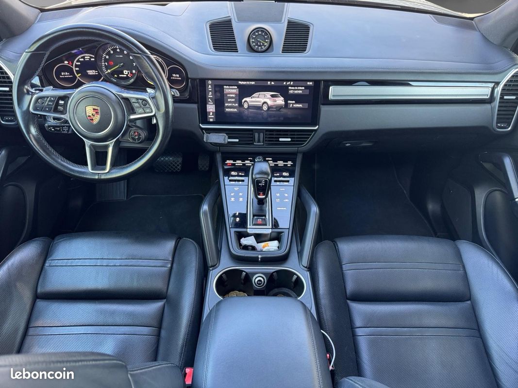 Porsche Cayenne 3.0 V6 E-Hybrid 462 attelage toit ouvrant suivi complet Porsche garantie 12 mois (image 2)