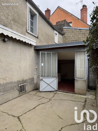 https://img.leboncoin.fr/api/v1/lbcpb1/images/c2/a9/db/c2a9dbeb33eeabc64356d6ce6413c48af4863849.jpg?rule=ad-image
