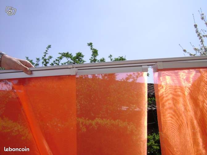 Store 3 panneaux voile 300x180 rouge (image 3)
