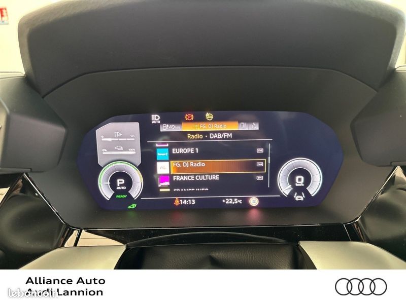Audi A3 Sportback 40 TFSI e 204ch S line S tronic 6 (image 10)