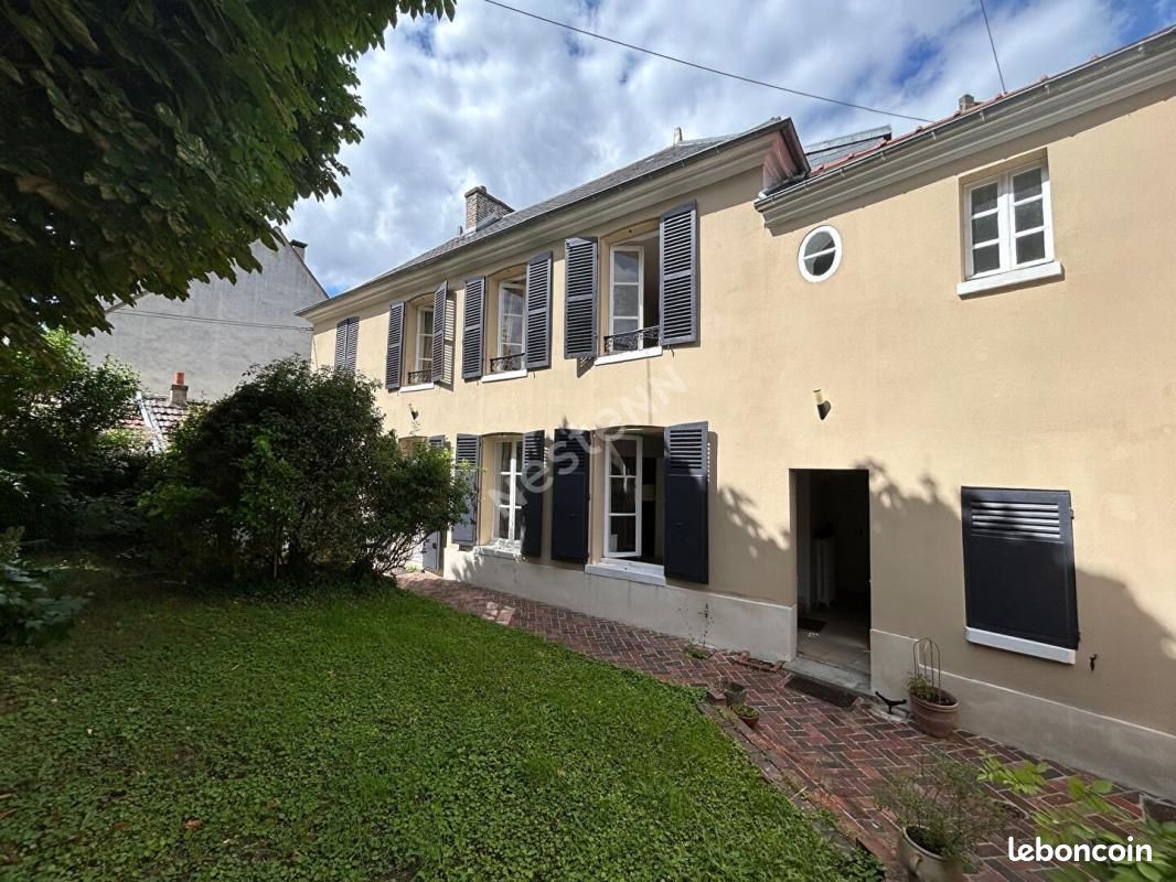 Maison 8 pièces 195 m² · à Pontoise · 195 m² · 549 000 €