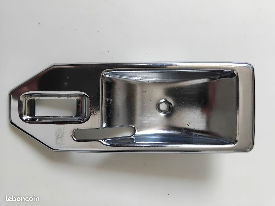Lunette de poignée de porte intérieure Triumph Spitfire MK4 MKIV 1500 GT6 MK3 MKIII enjoliveur garniture chromée vintage authentique original d'époque années 60 70 1960 1970 (image 1)