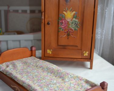 Armoire de poupée en bois à décorer | Décorez-moi
