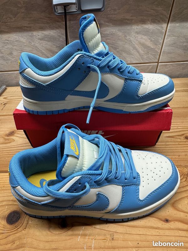 Nike dunk low bleu jaune Chaussures