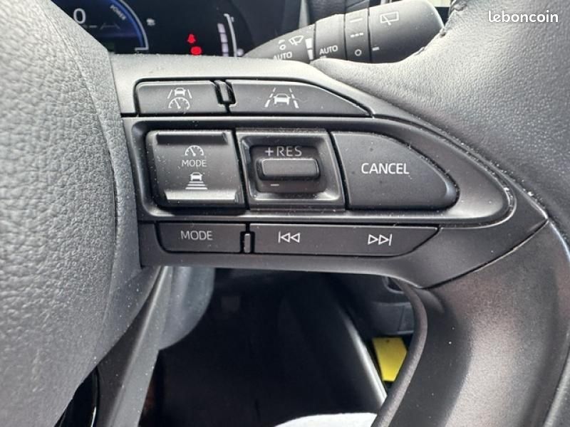 Toyota Yaris 116h Design 5p MC24 (image 20)