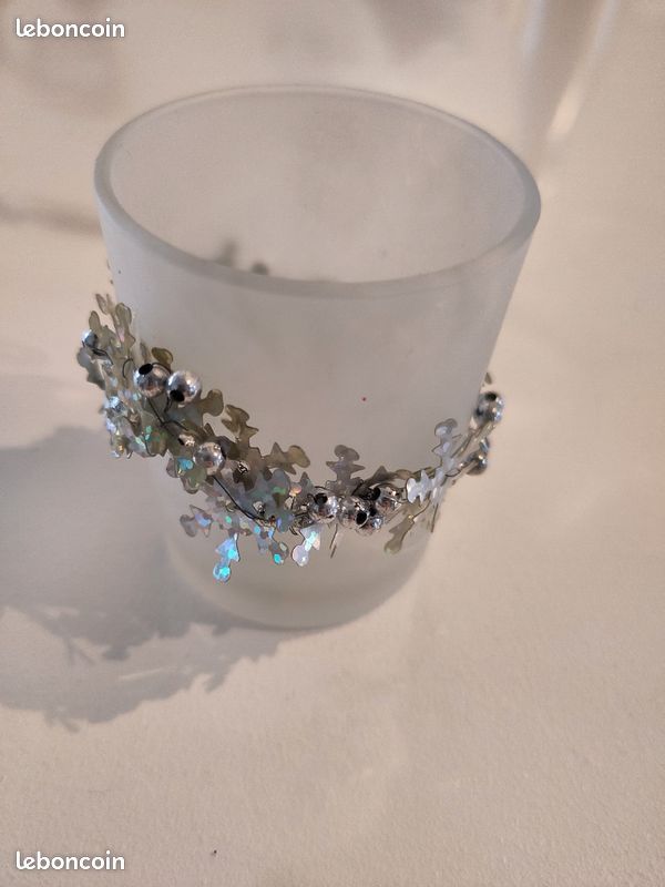 Photophore / Bougeoir de Noël – Blanc givré & décor argenté (image 1)