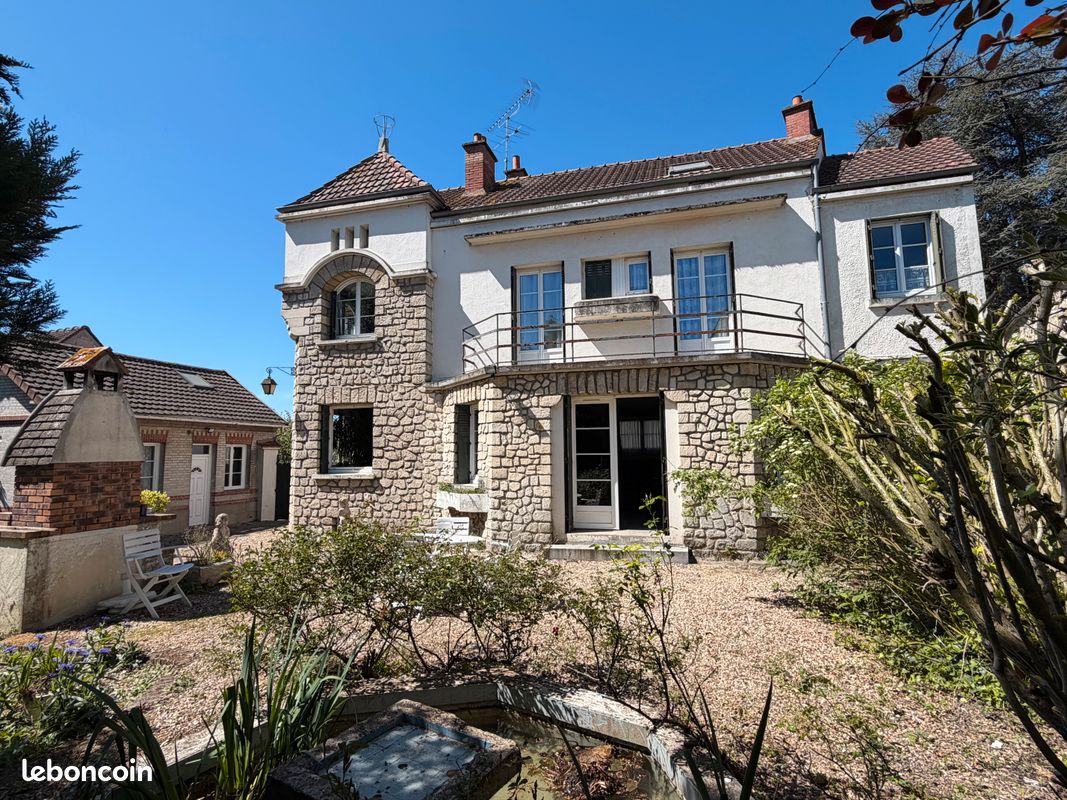 Maison 7 pièces 170 m² · à Louvres · 170 m² · 555 000 €