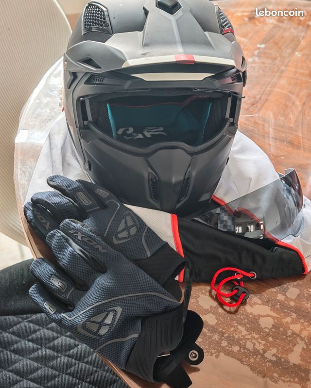 Casque + gants (image 1)