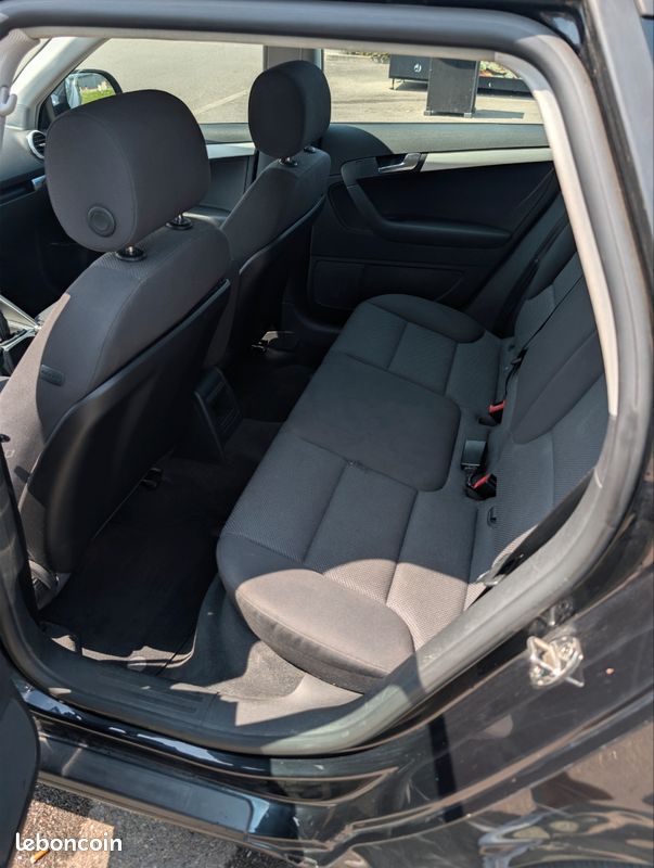 AUDI A3 Sportback Sline 2.0 TFSI 200ch (image 4)