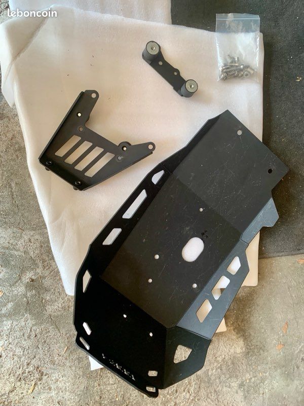 Protection bas moteur collecteur f900gs f900xr f900r f900 (image 2)