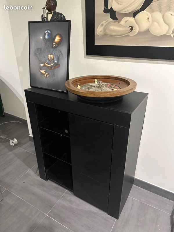Console (image 3)