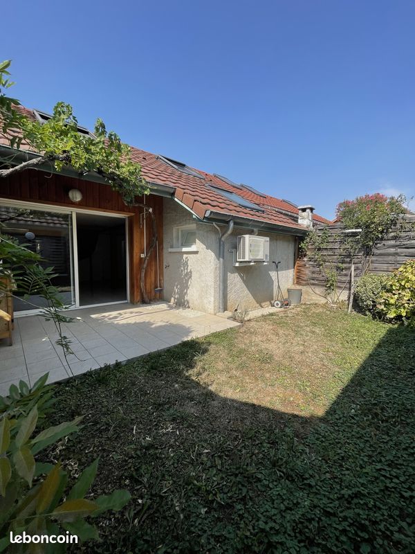 Maison 2 pièces 67 m² · à Le Pont-de-Claix · 67 m² · 890 €