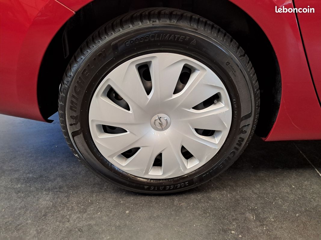Opel Astra tourer 1.2 ECOTEC TURBO 110 édition faible kms (image 8)