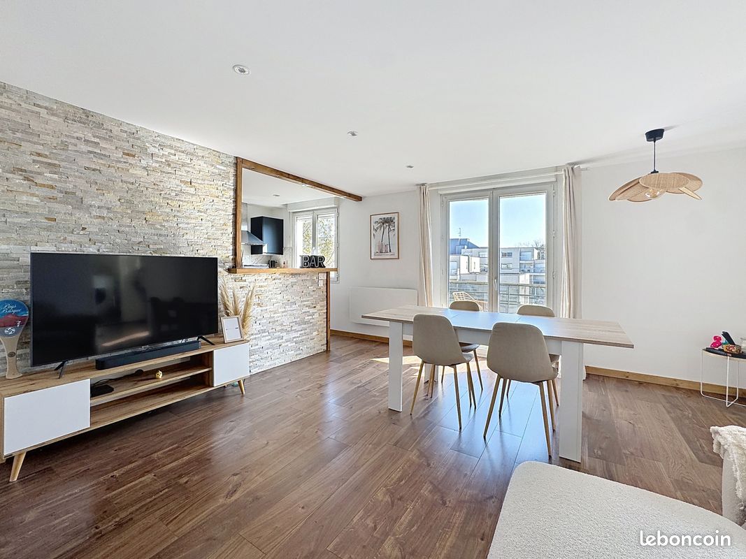 Appartement 3 pièces 54 m² · à Décines-Charpieu · 54 m² · 199 000 €