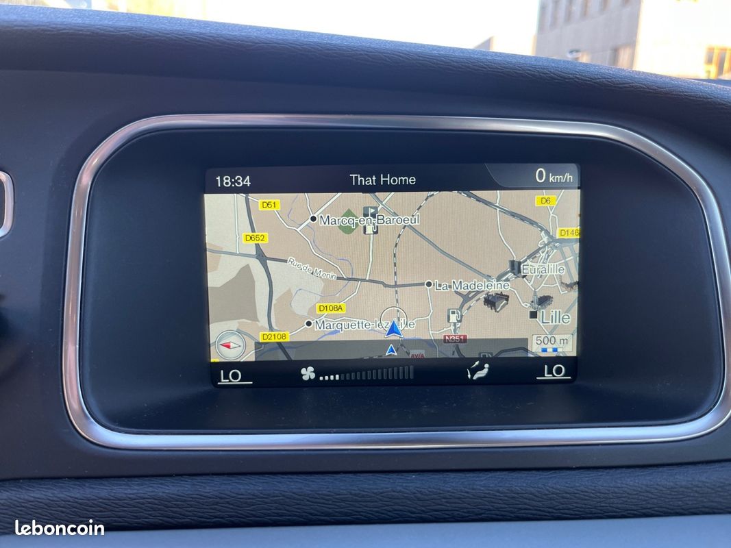 VOLVO V40 BUSINESS CAMERA DE RECUL /D2 120 Momentum Business Geartronic A (image 23)