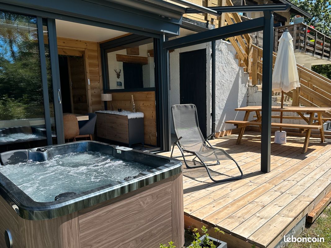 Appartement chalet avec jacuzzi, grand standing dans maison pyrénéenne (⭐️⭐️⭐️⭐️) Can Sansa (image 3)