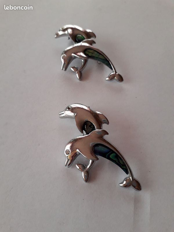 Broche dauphin en nacre 1 (image 1)
