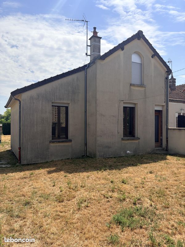 Maison 3 pièces 82 m² · à Romilly-sur-Seine · 82 m² · 96 000 €