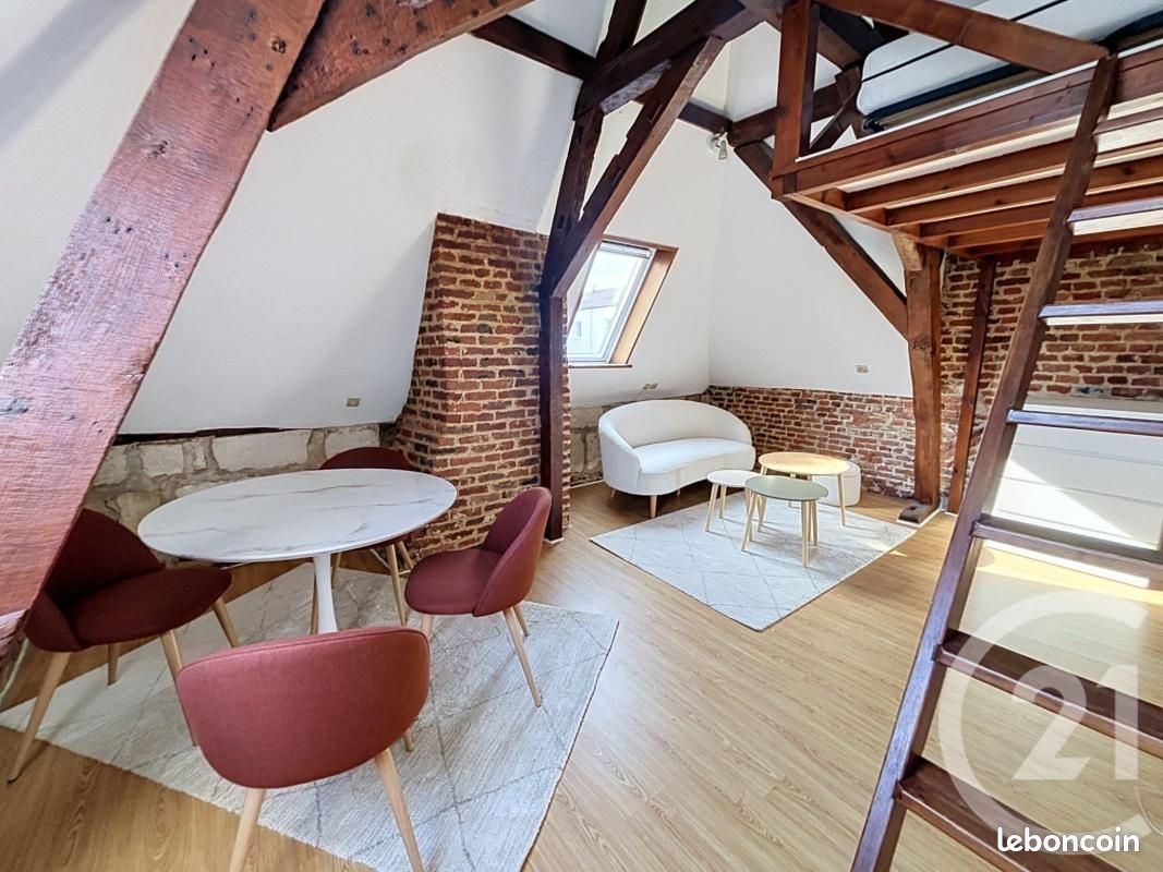 Appartement 1 pièce 27 m² · à Lille · 27 m² · 890 €/mois