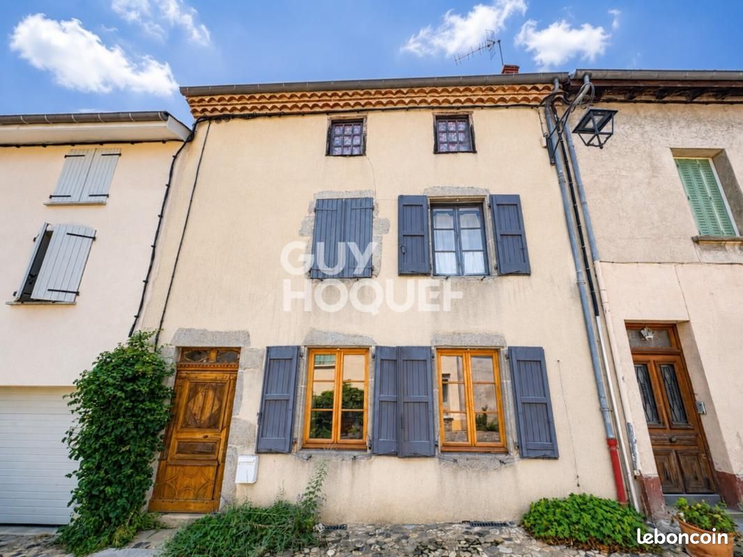 Maison 3 pièces 99 m² · à Champdieu · 99 m² · 130 000 €