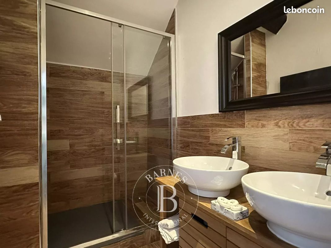 Propriété 14 pièces 413 m² (image 11)