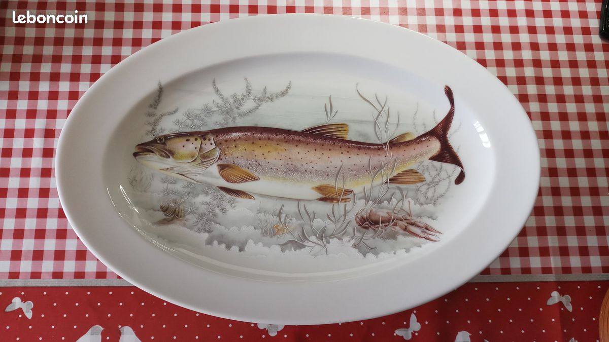 Service à poisson (image 1)