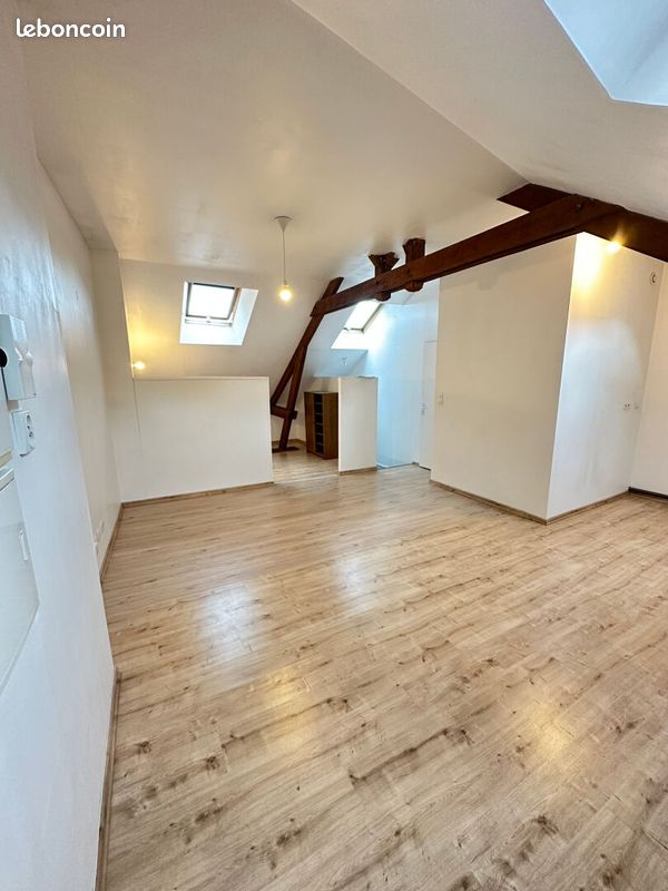 Appartement 1 pièce 32 m² · à Noyon · 32 m² · 385 €