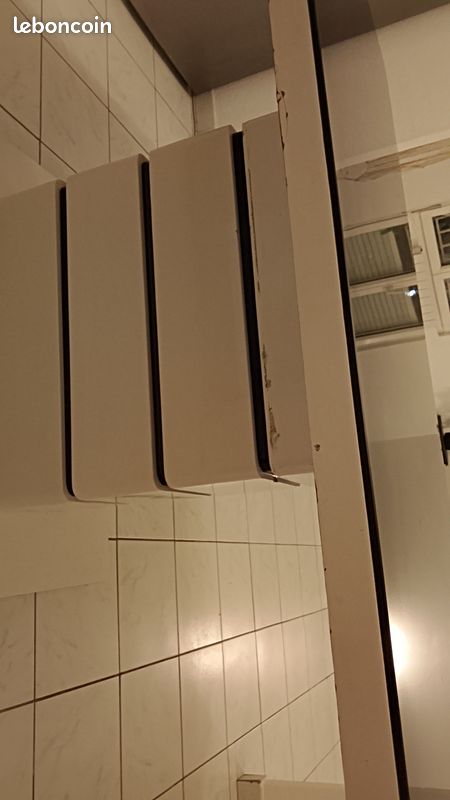 Table LUCIA (image 1)