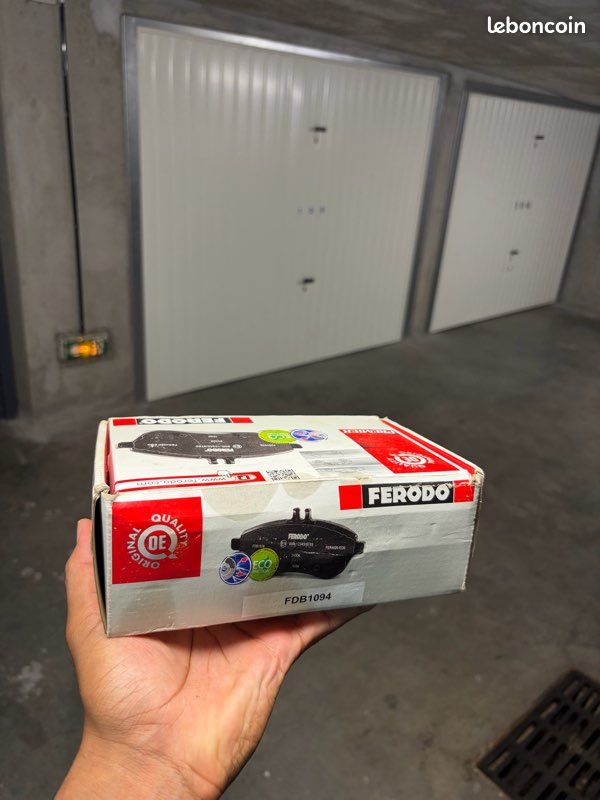 Plaquettes de frein Ferodo (FDB1094) (image 1)