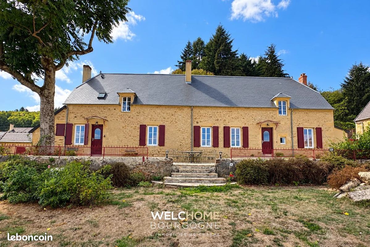 Maison 8 pièces 213 m² · à Saint-Saulge · 213 m² · 450 000 €