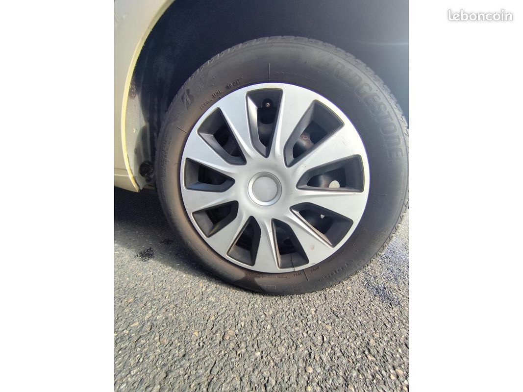 CITROEN C4 1.6i 16V - 110 BERLINE Pack Ambiance PHASE 1 (image 27)