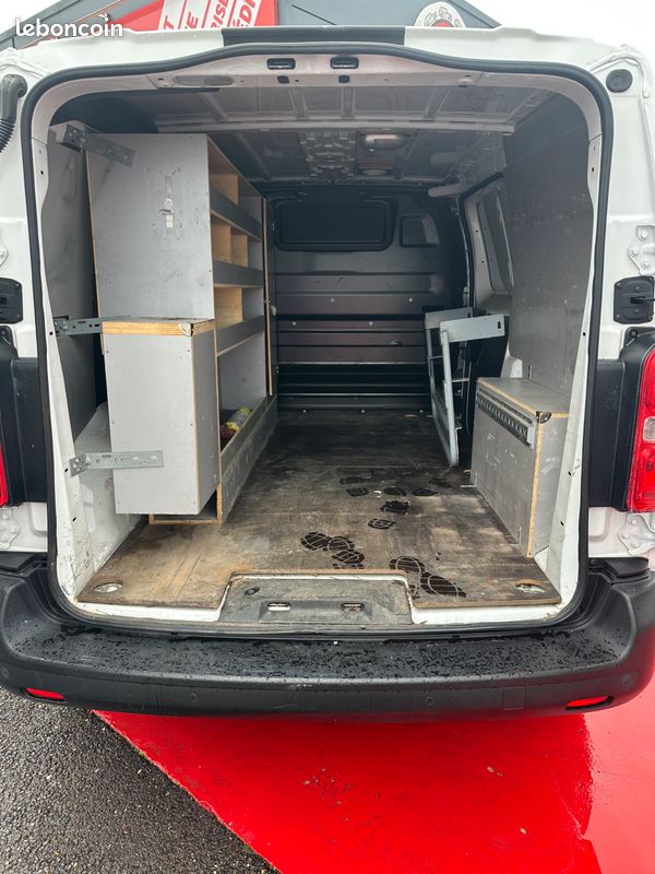 Citroen Jumpy 2.0 L Blue-HDi 120 CH "Club" 1ère Main (image 6)