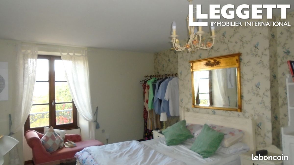 Maison 5 pièces 82 m² - Confolens 16500 (image principale 4)