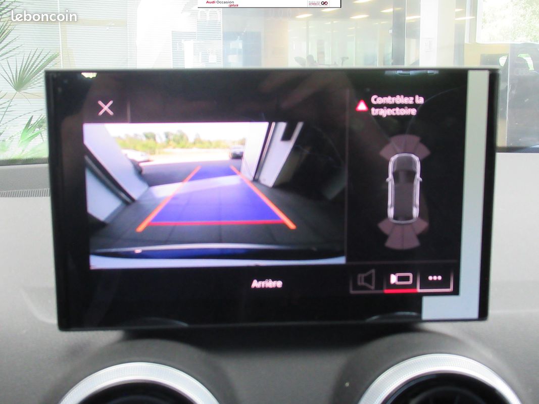 AUDI Q2 35 TFSI 150 S tronic 7 S line (image 14)