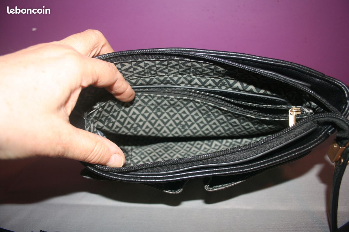 Sac noir neuf Lulu Castagnette Accessoires Bagagerie