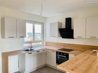 Appartement a louer tassin-la-demi-lune - 4 pièce(s) - 96 m2 - Surfyn