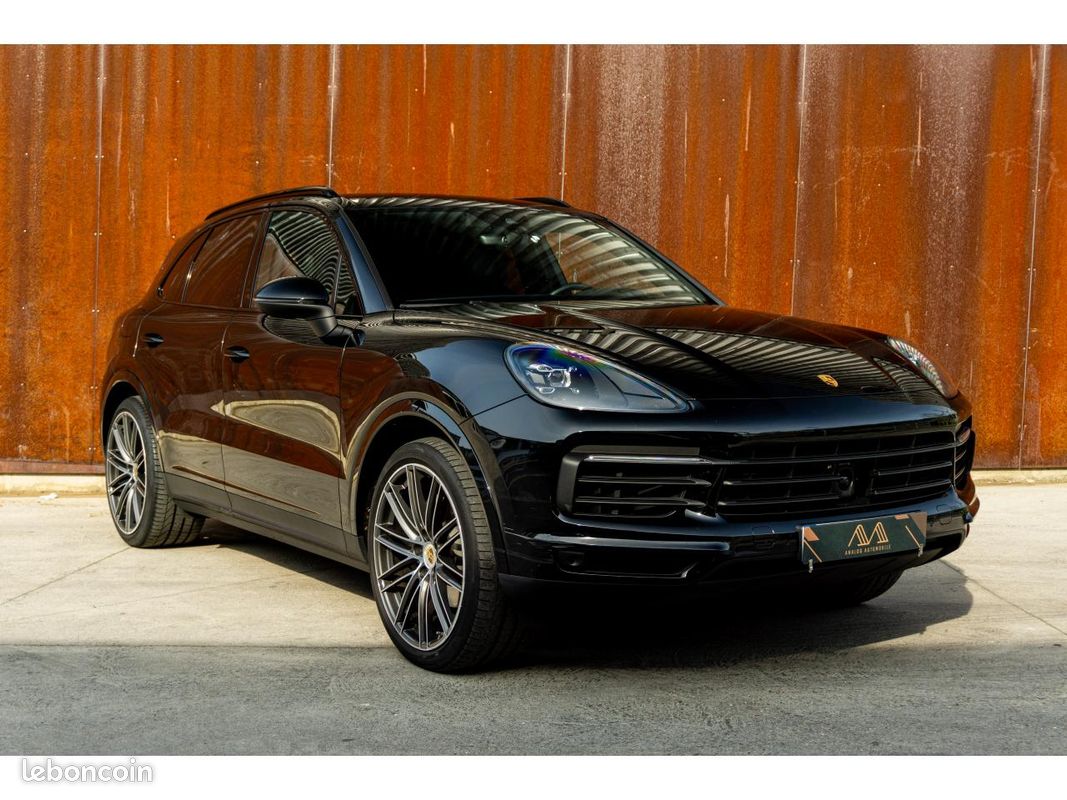 PORSCHE CAYENNE 3.0i V6 - 340 - BVA Tiptronic S - Start&Stop 2017 . PHASE 1 (image 1)