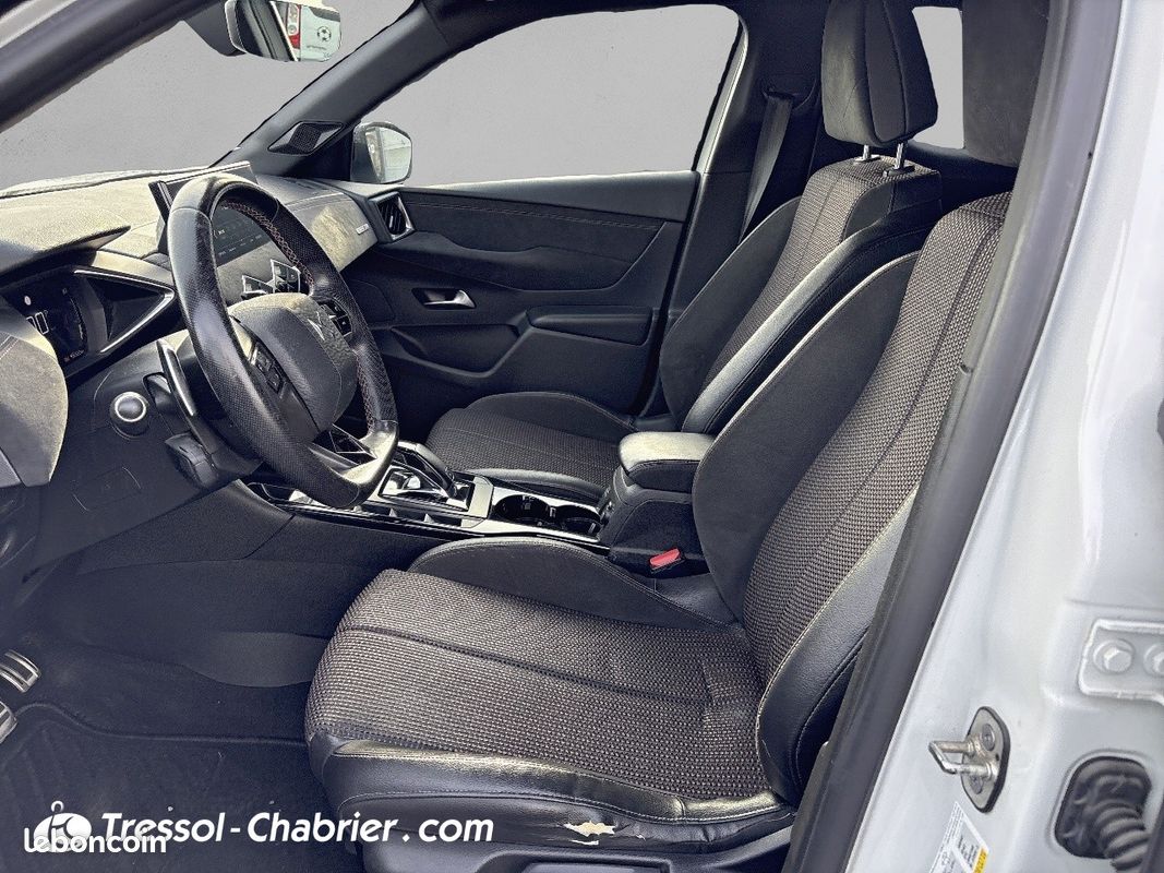 DS DS3 Crossback BlueHDi 130 EAT8 Performance Line+ (image 21)