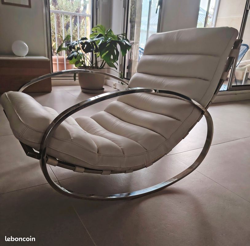 Fauteuil rocking chair en cuir crème (image 1)