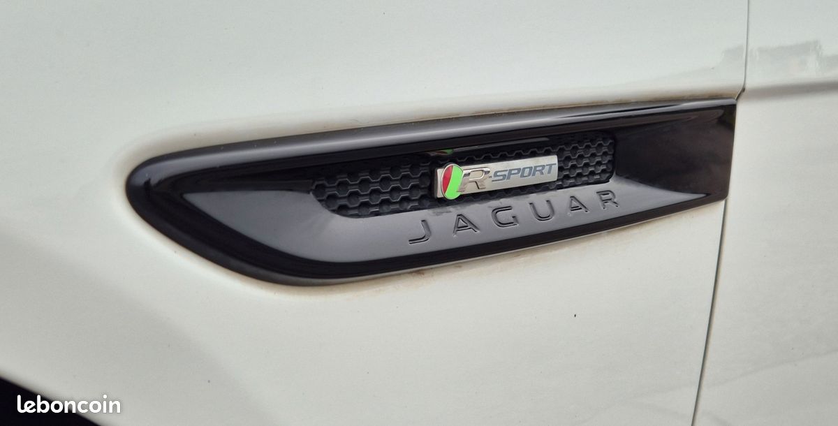 Jaguar xe 180 r-sport awd bva - toit ouvrant (image 8)