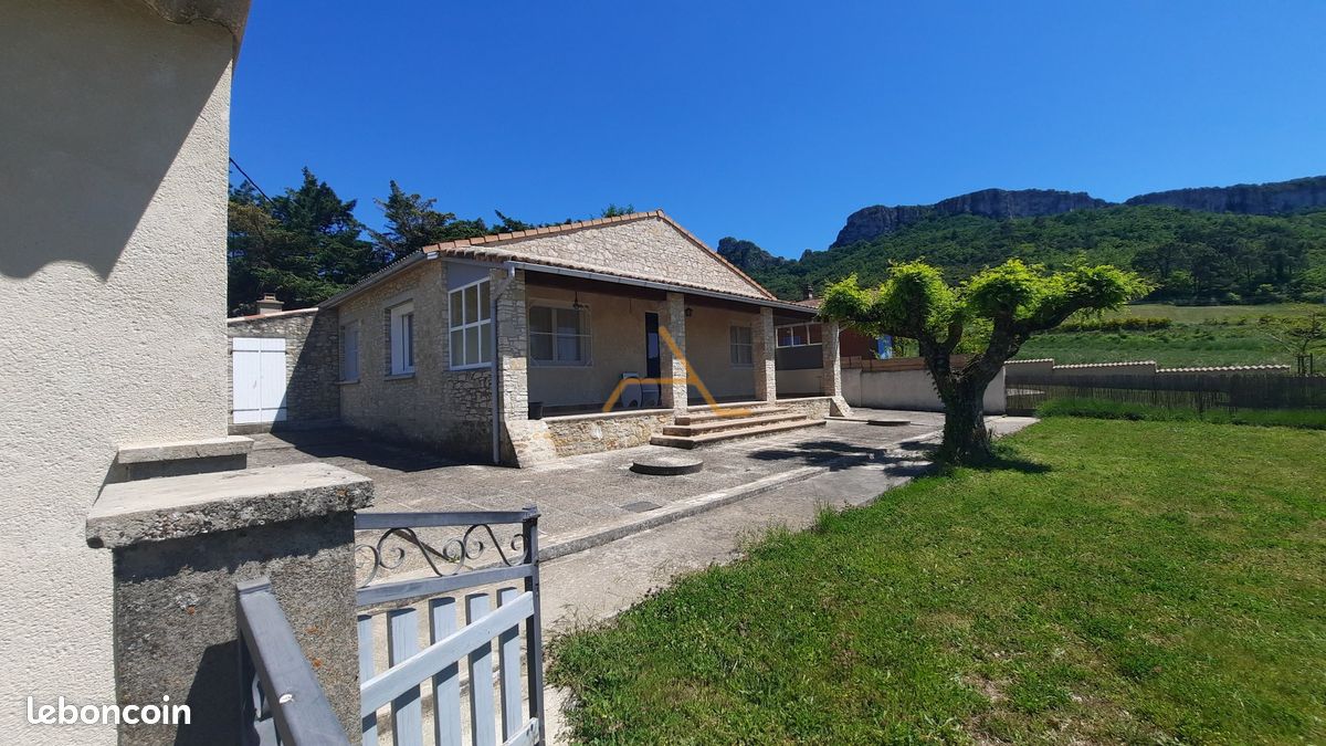Maison 4 pièces 90 m² · à Eyzahut · 90 m² · 880 €/mois