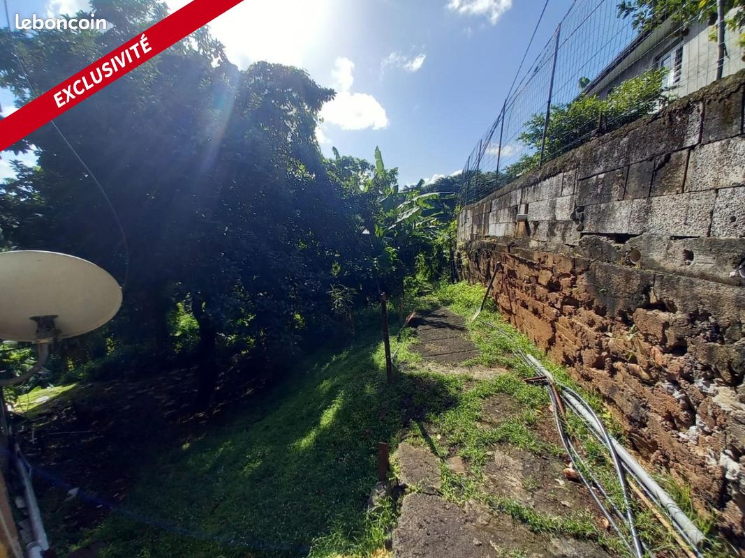 Terrain 295 m² · à La Trinité · 295 m² · 50 000 €